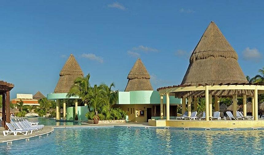 Iberostar Paraiso Maya Pool