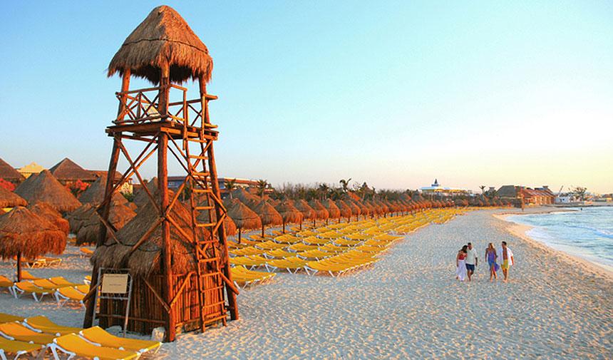 Iberostar Paraiso Maya beach